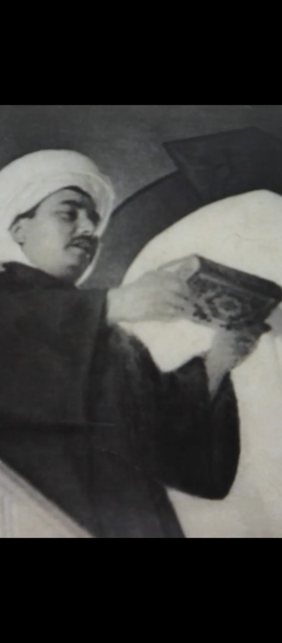 M. Şemseddin Yeşil Kur'ân-ı Kerîm okurken
